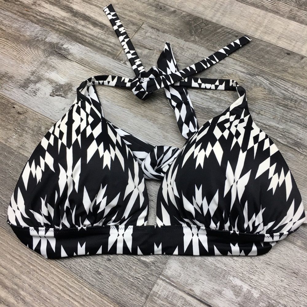 Victoria’s Secret Swim Top Size L
